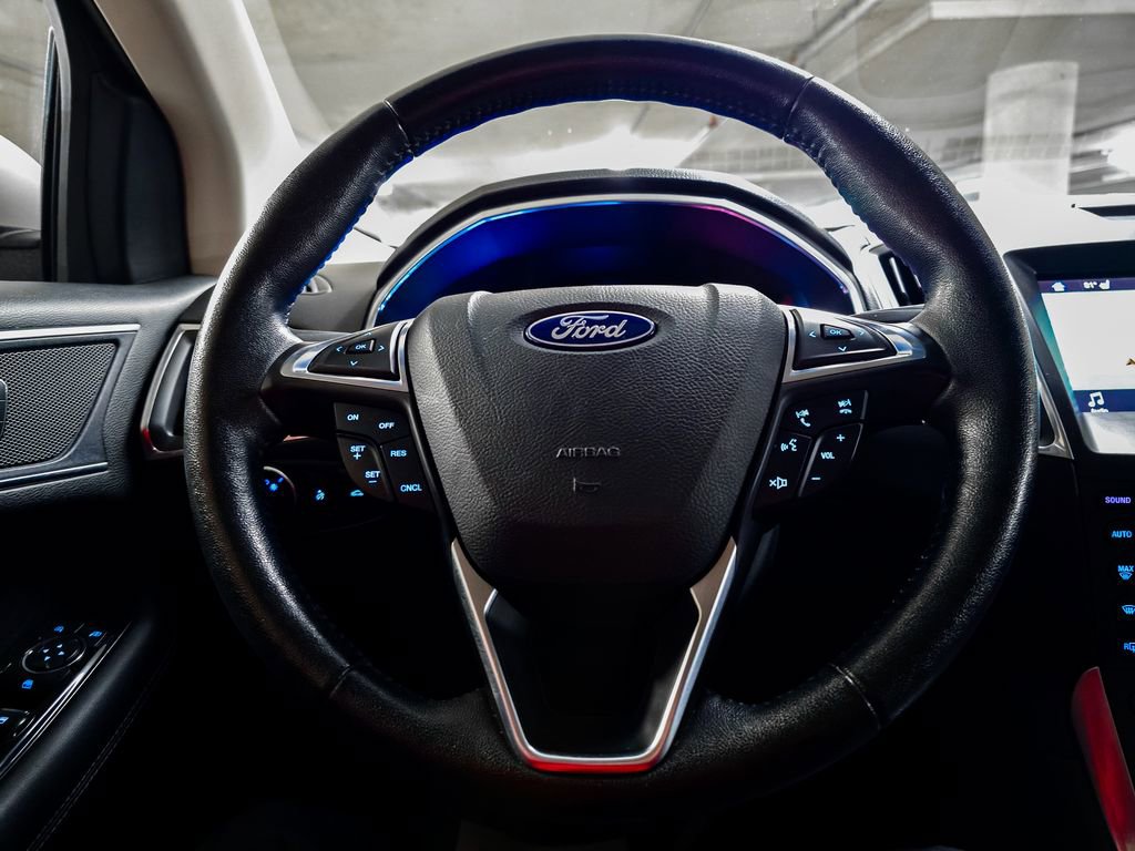 Used 2018 Ford Edge Titanium w/ Canadian Touring Package image 25