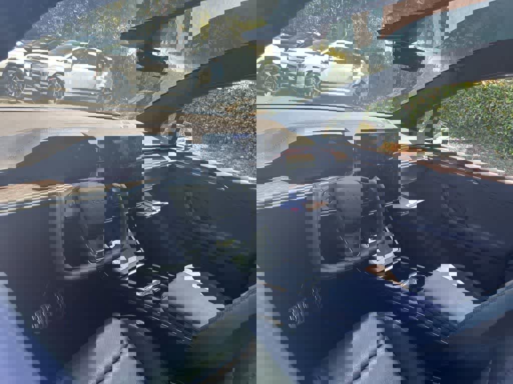 Used 2023 Tesla Model X image 8