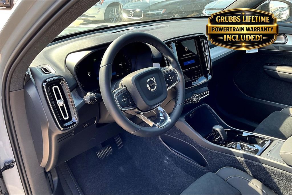 New 2026 Volvo XC40 B4 Plus w/ Protection Package Premier FWD image 20