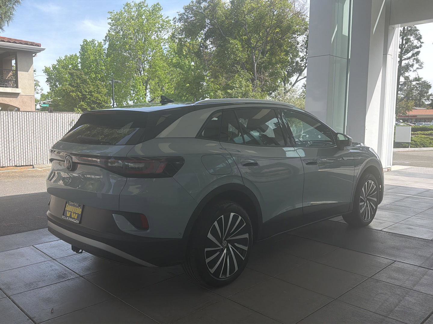 Used 2023 Volkswagen ID.4 Pro S Plus image 5