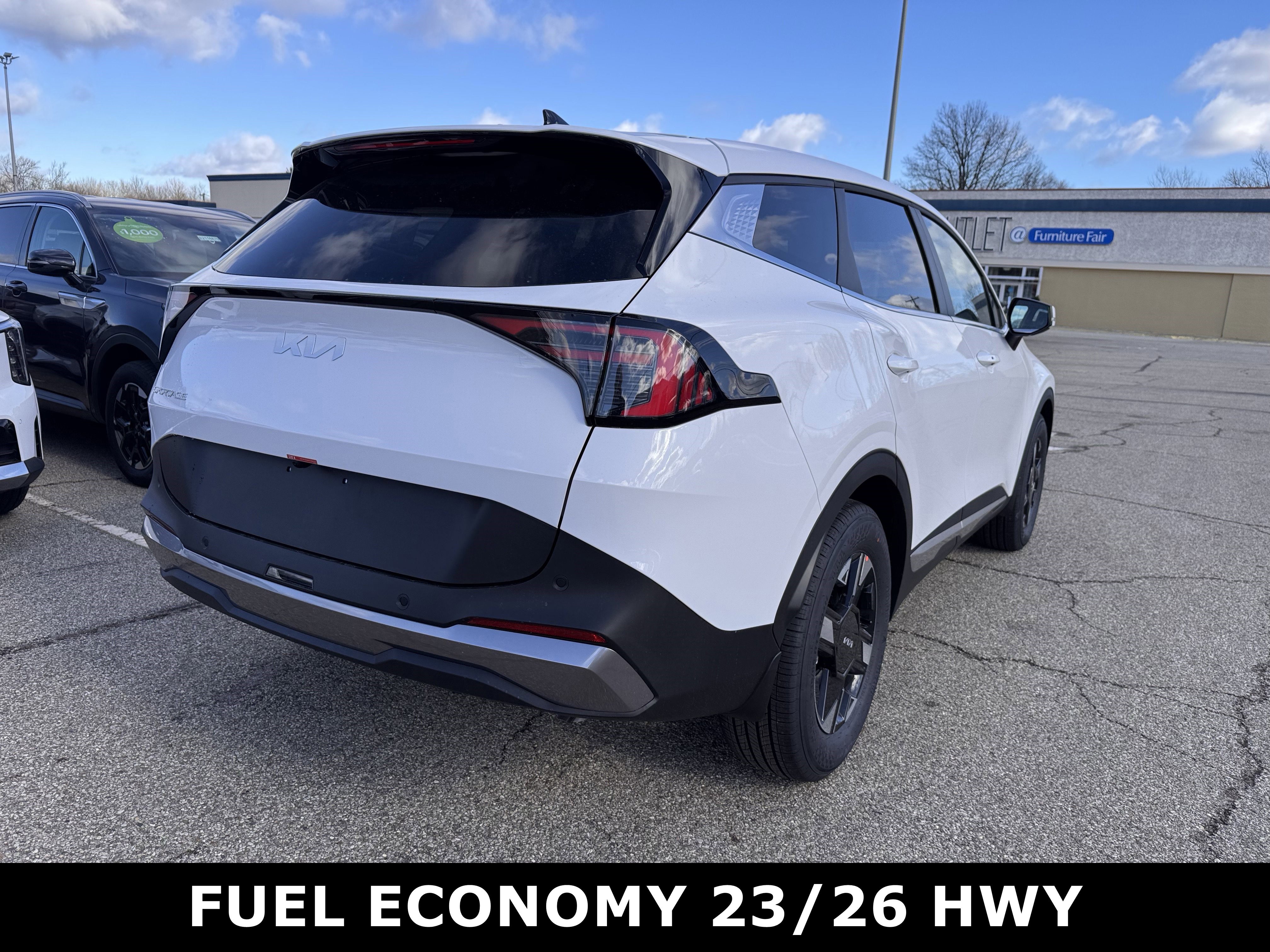 New 2026 Kia Sportage LX image 3