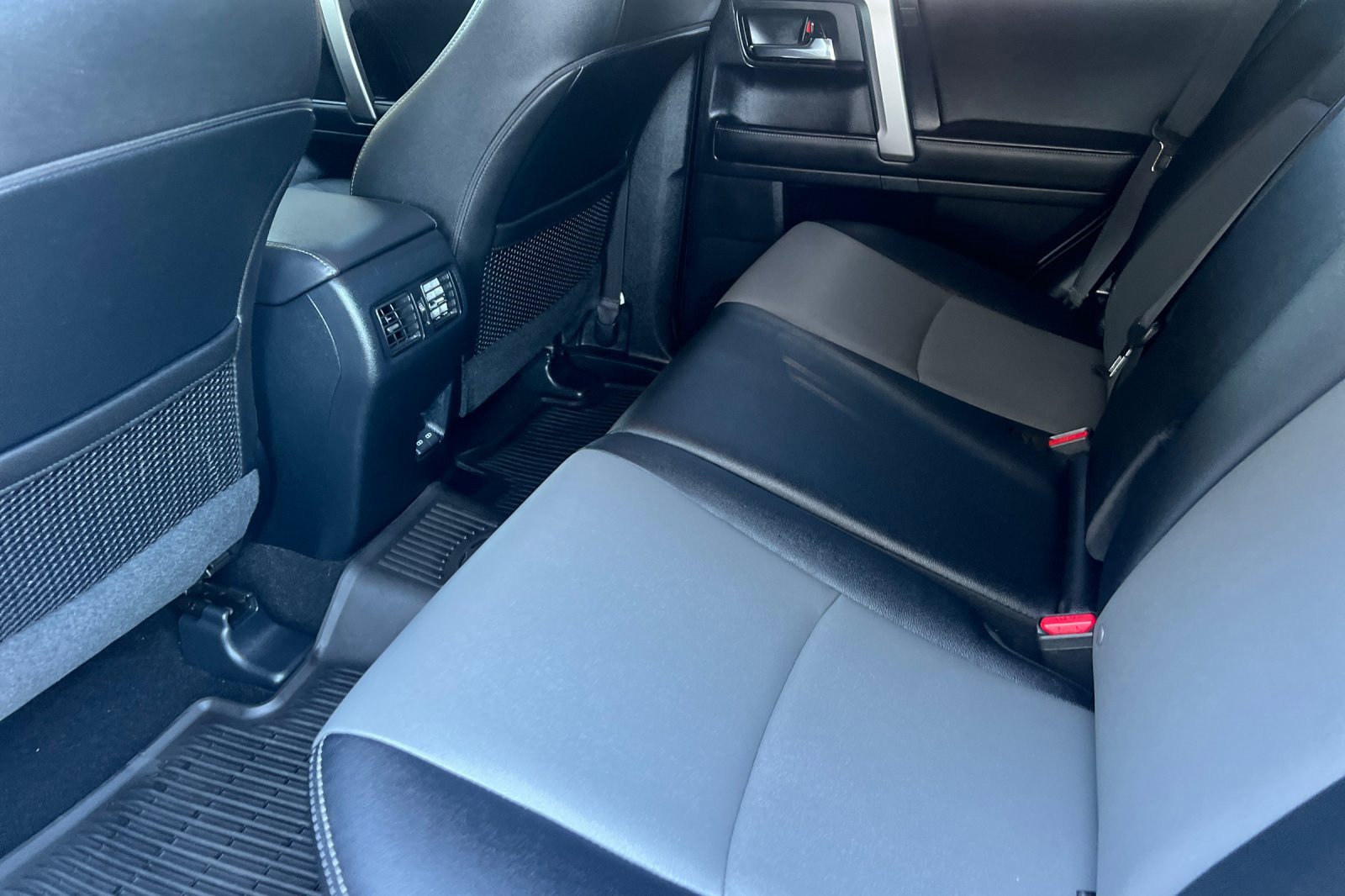 Certified 2023 Toyota 4Runner SR5 Premium image 9