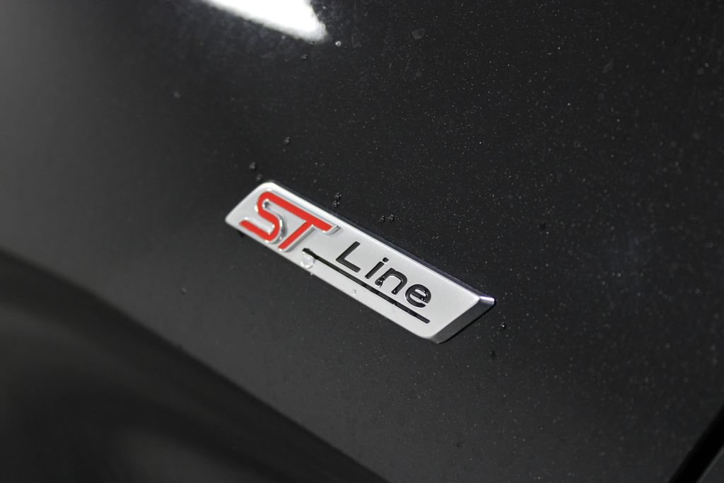 Used 2025 Ford Explorer ST-Line AWD/4WD image 12