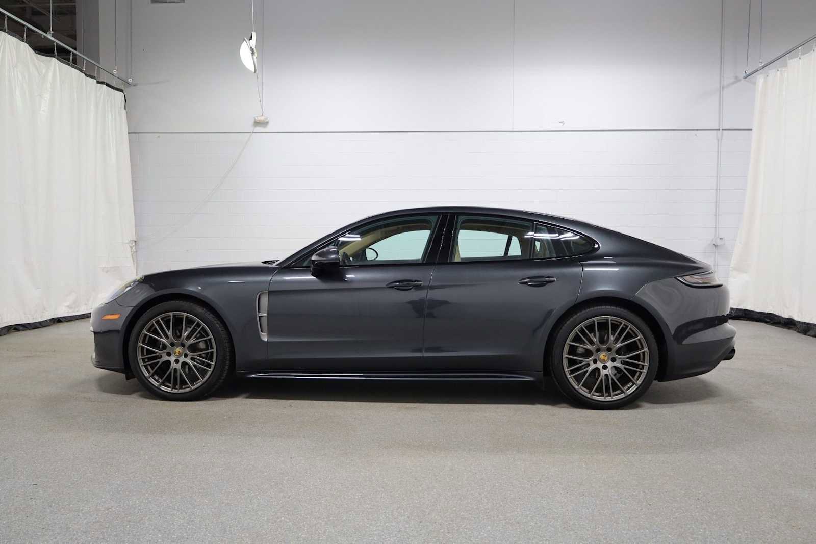 Certified 2023 Porsche Panamera 4 image 2