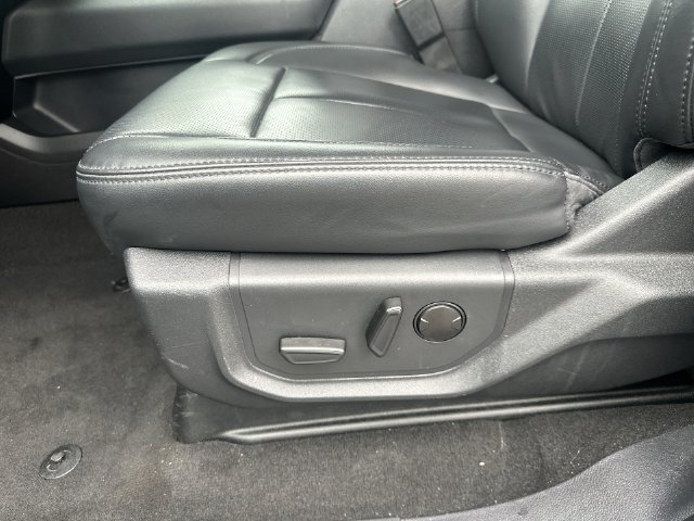 Used 2024 Ford Expedition XLT AWD/4WD image 22