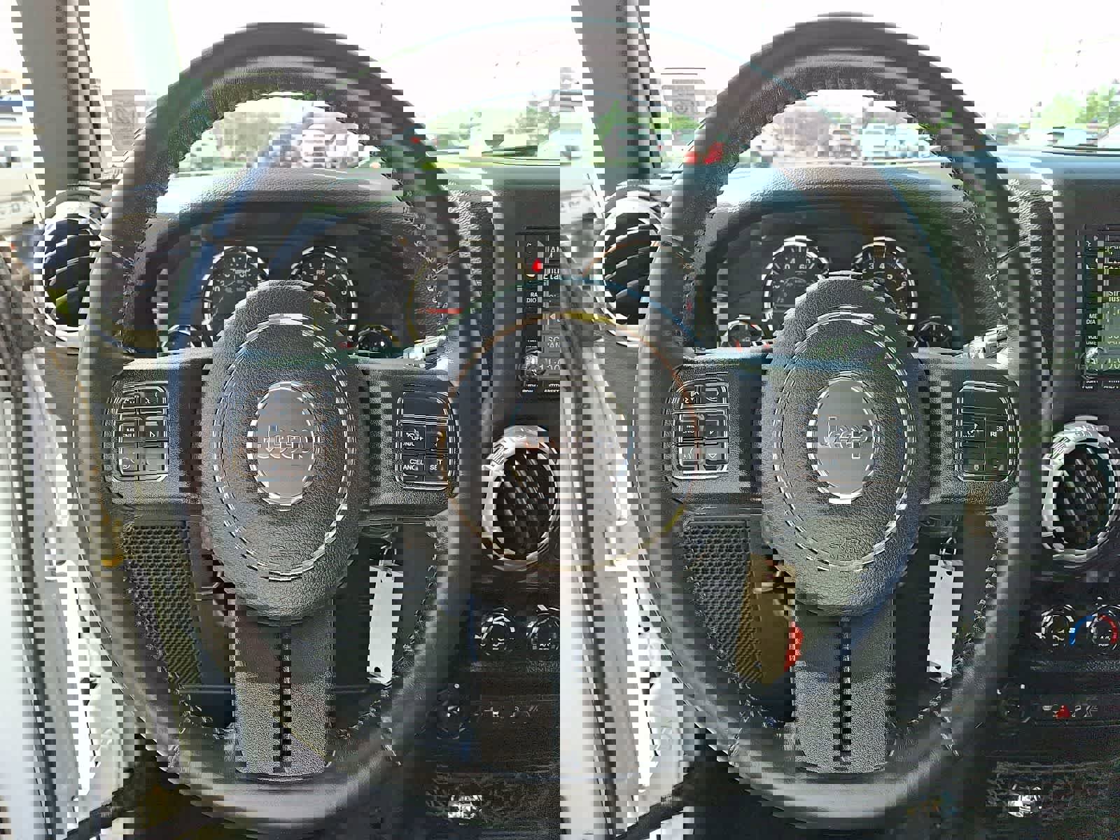 Used 2015 Jeep Wrangler Unlimited Sahara w/ Connectivity Group image 19