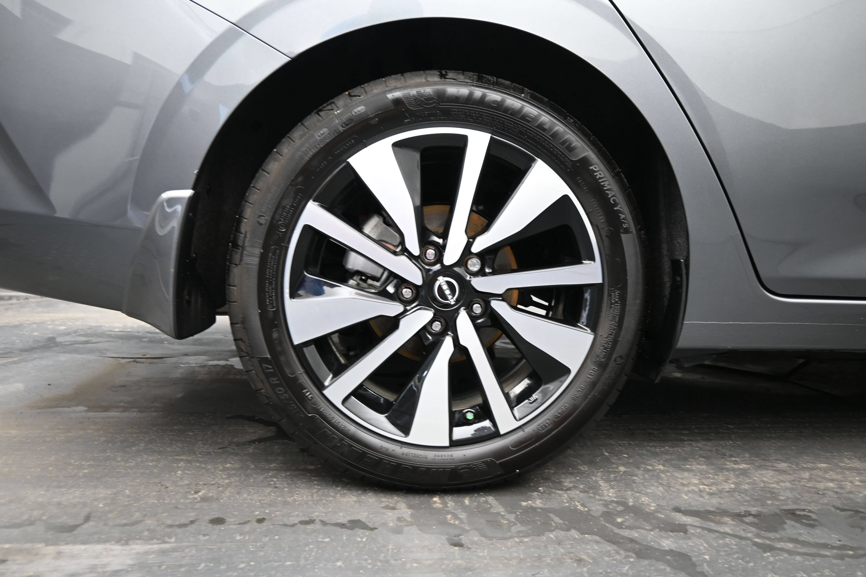 Certified 2024 Nissan Sentra SV w/ SV Premium Package FWD image 9
