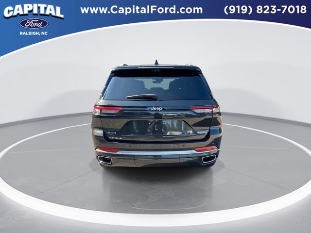Used 2023 Jeep Grand Cherokee Summit AWD/4WD image 7