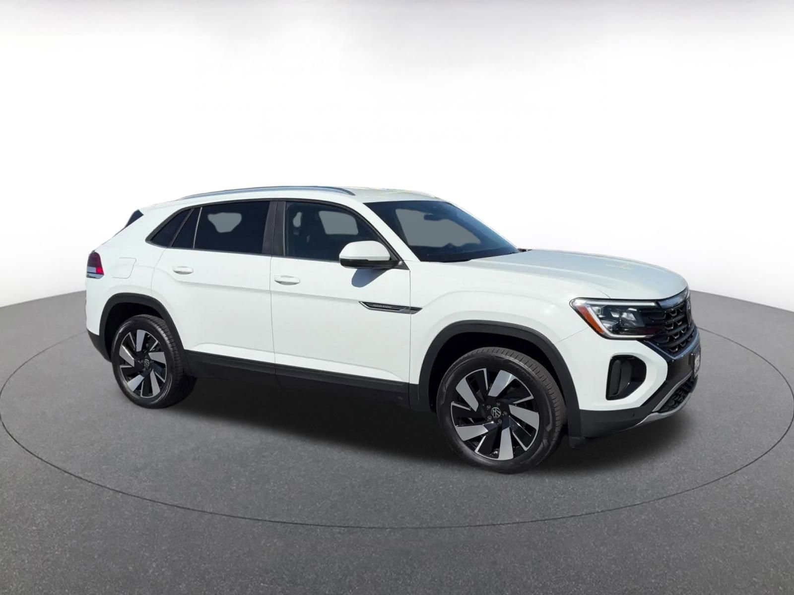 Used 2025 Volkswagen Atlas Cross Sport SE video 2