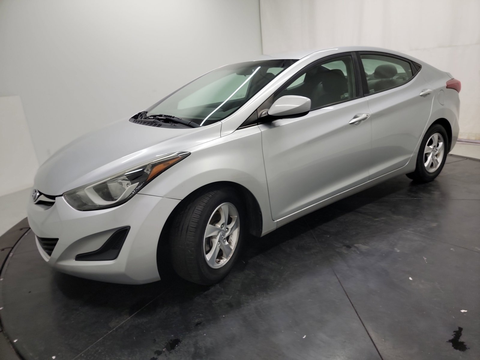 Used 2014 Hyundai Elantra SE image 3