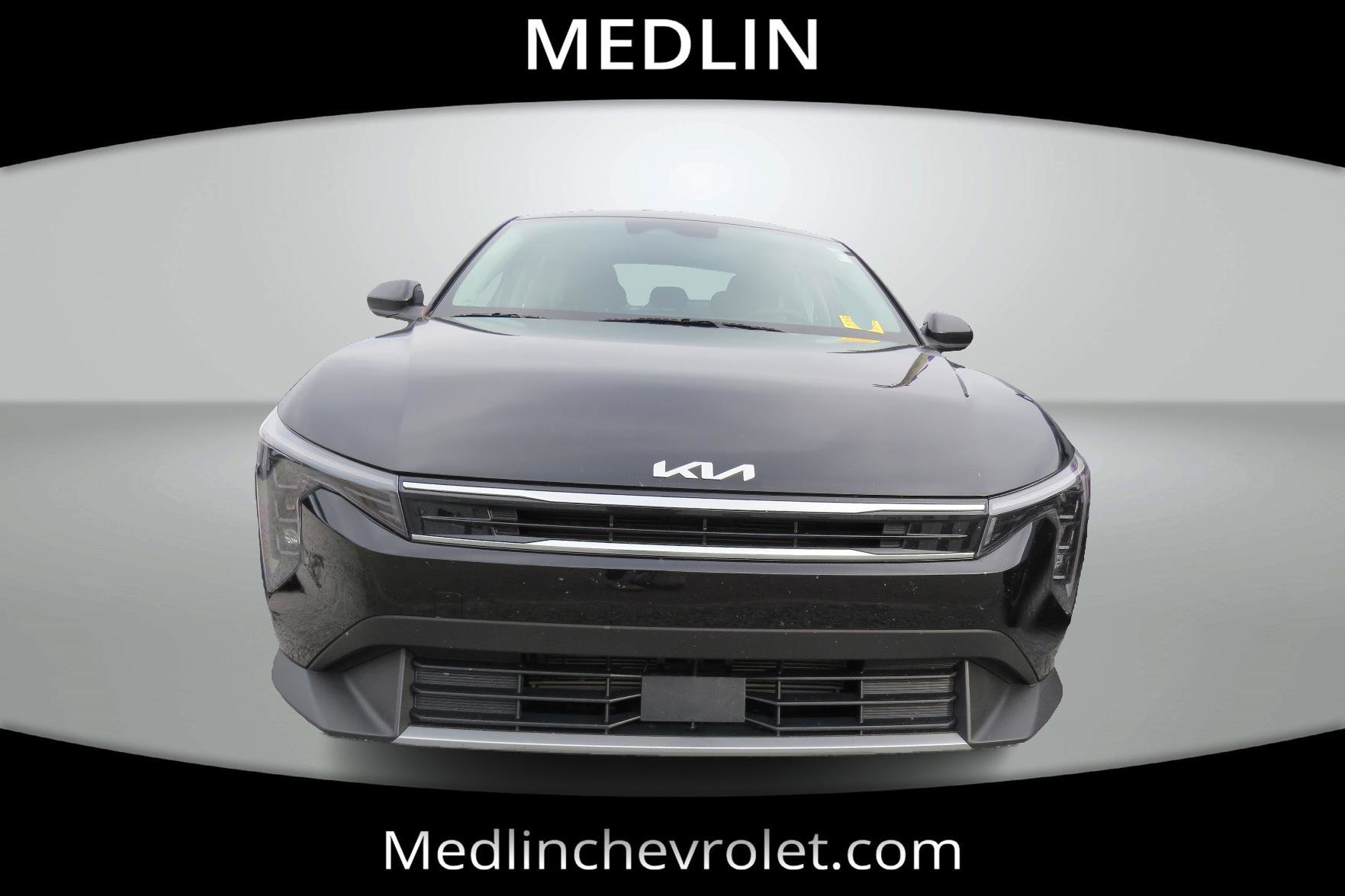 Used 2025 Kia K4 EX image 2