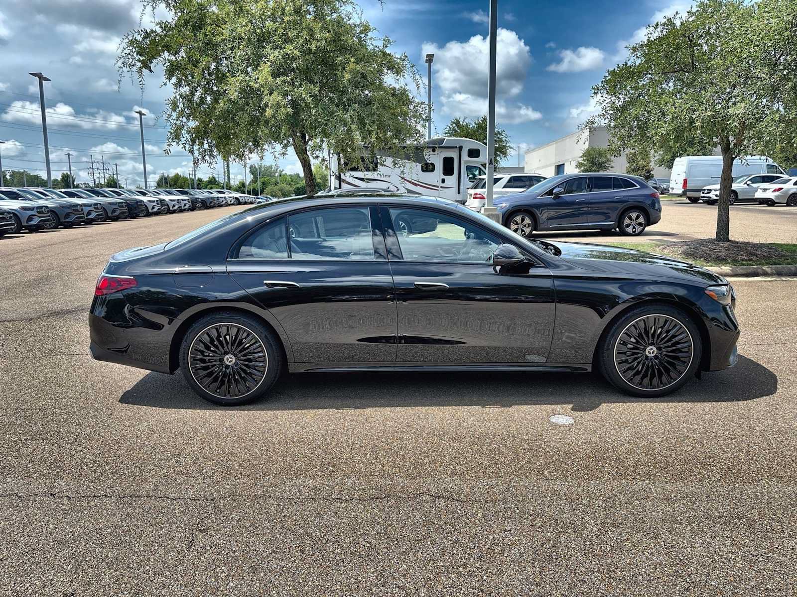 New 2026 Mercedes-Benz E 350 4MATIC Sedan image 10