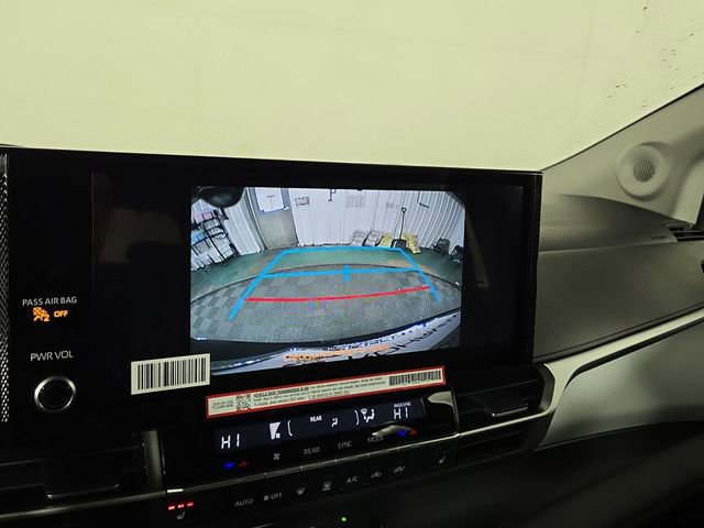 New 2025 Toyota Sienna XLE image 18