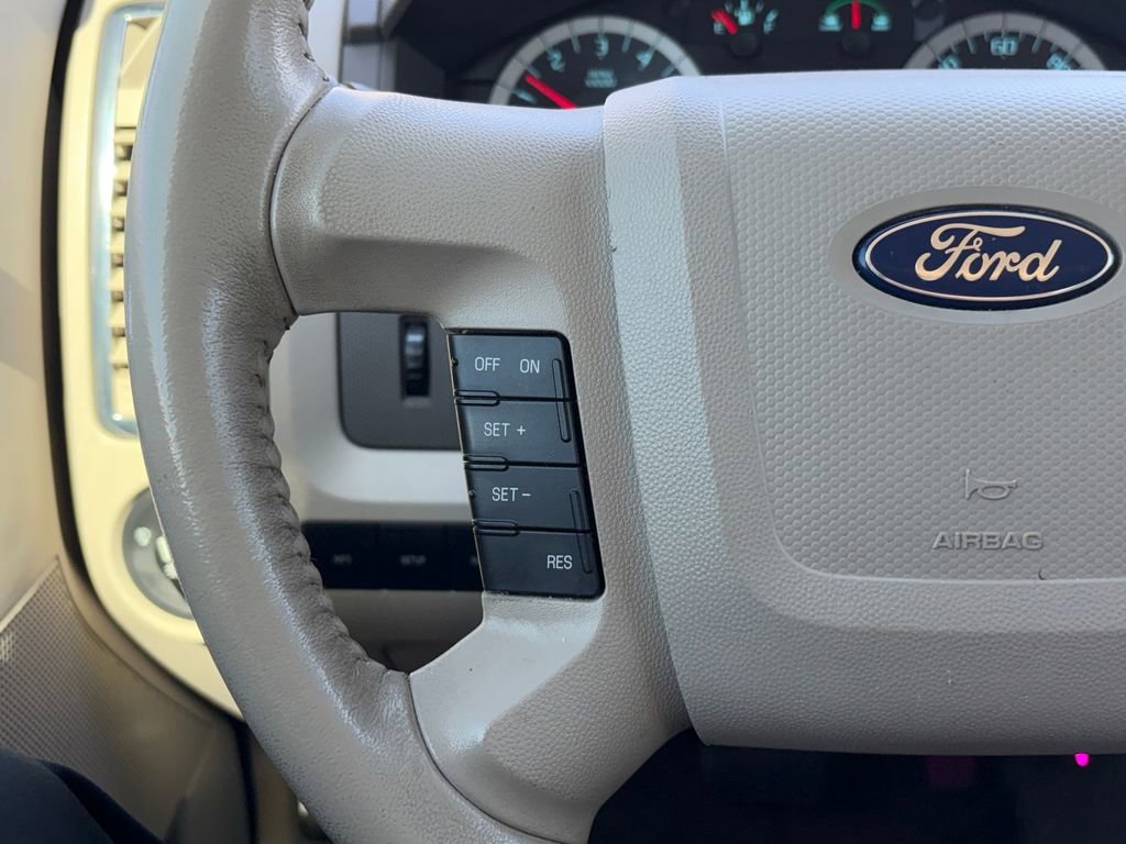 Used 2012 Ford Escape Limited image 11