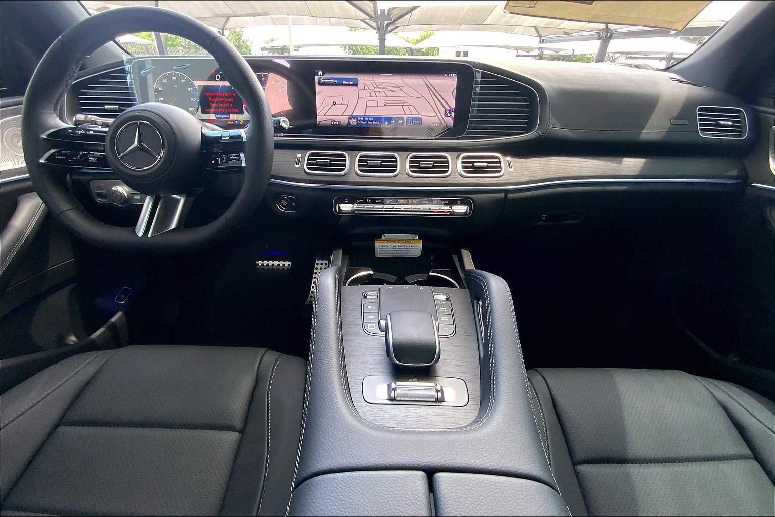 New 2025 Mercedes-Benz GLC 350e 4MATIC image 8