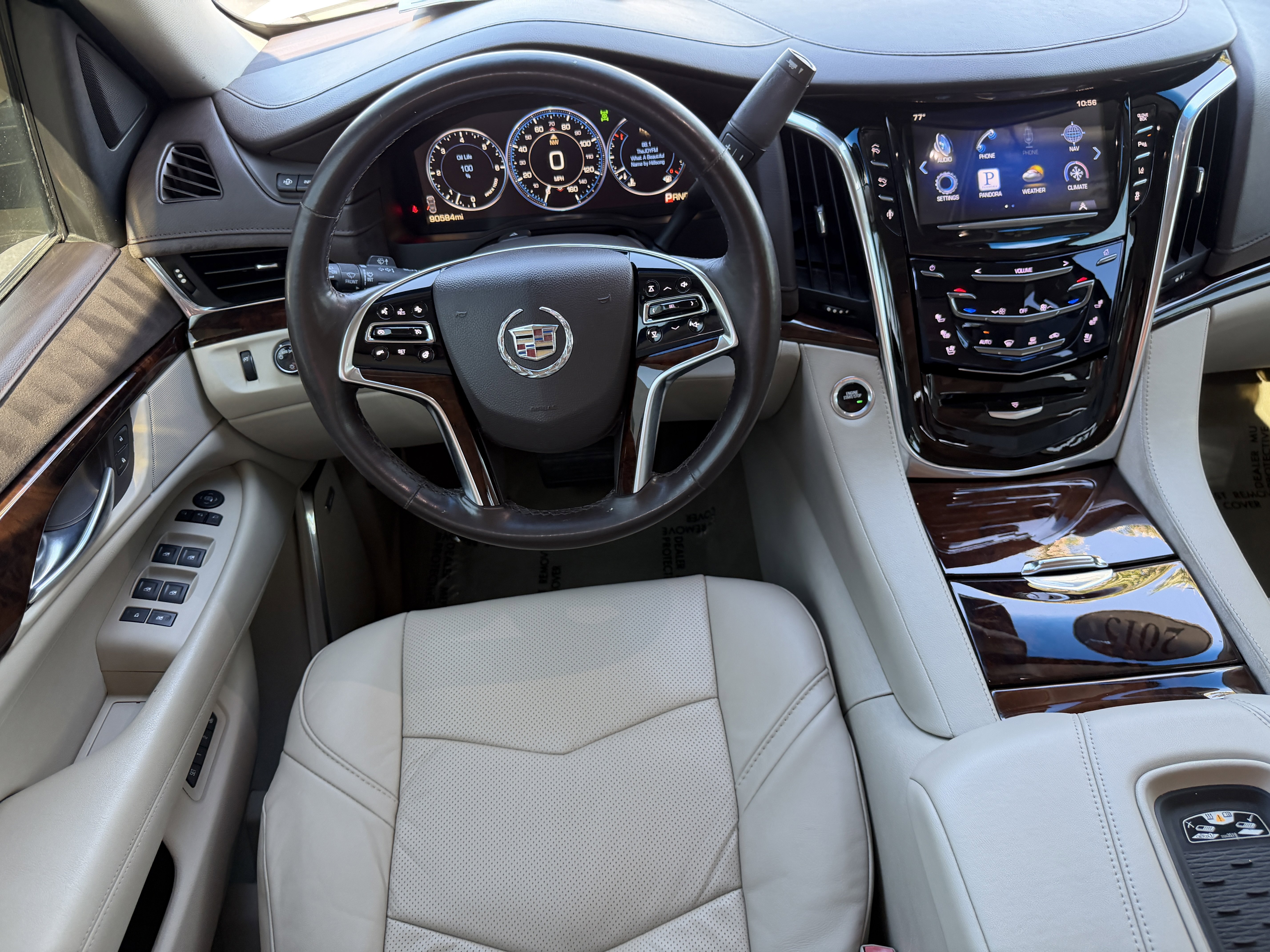 Used 2015 Cadillac Escalade ESV Luxury image 14