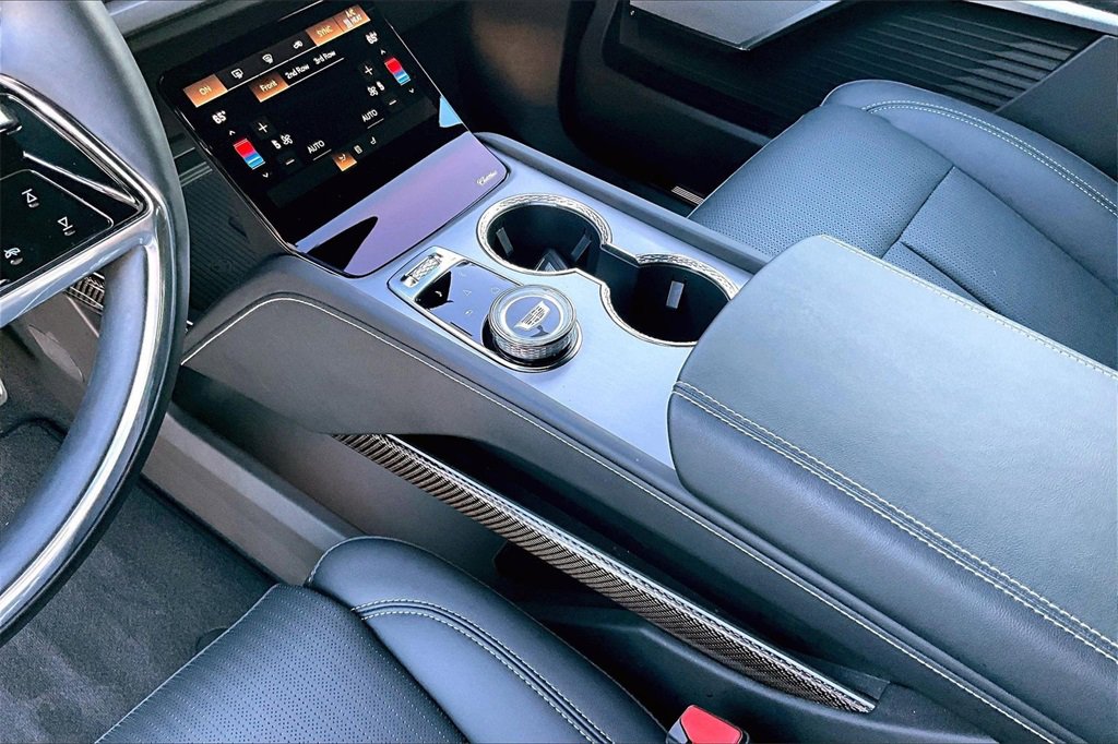 Used 2026 Cadillac Vistiq Sport image 5