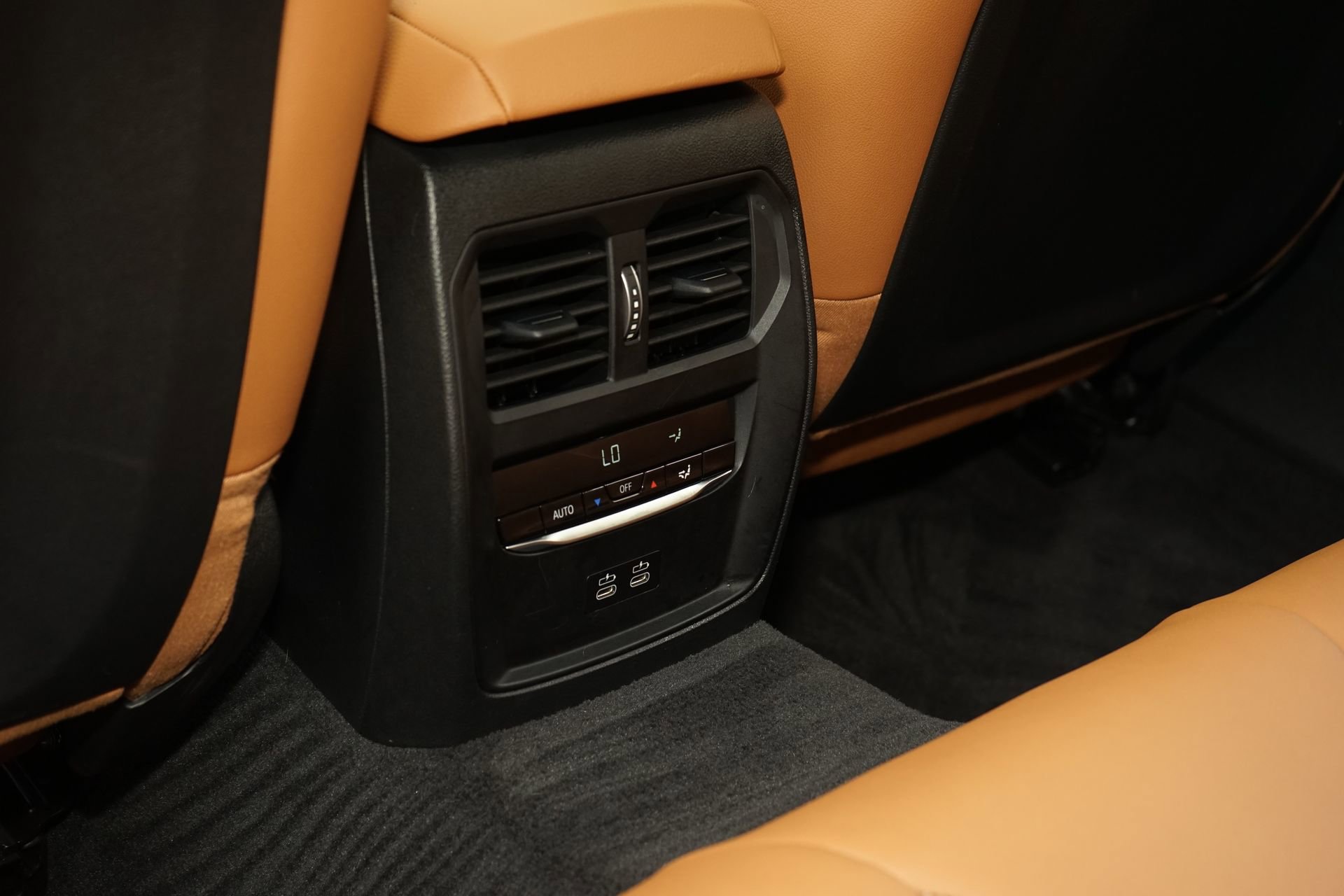 Used 2026 BMW M440i w/ Premium Package image 19