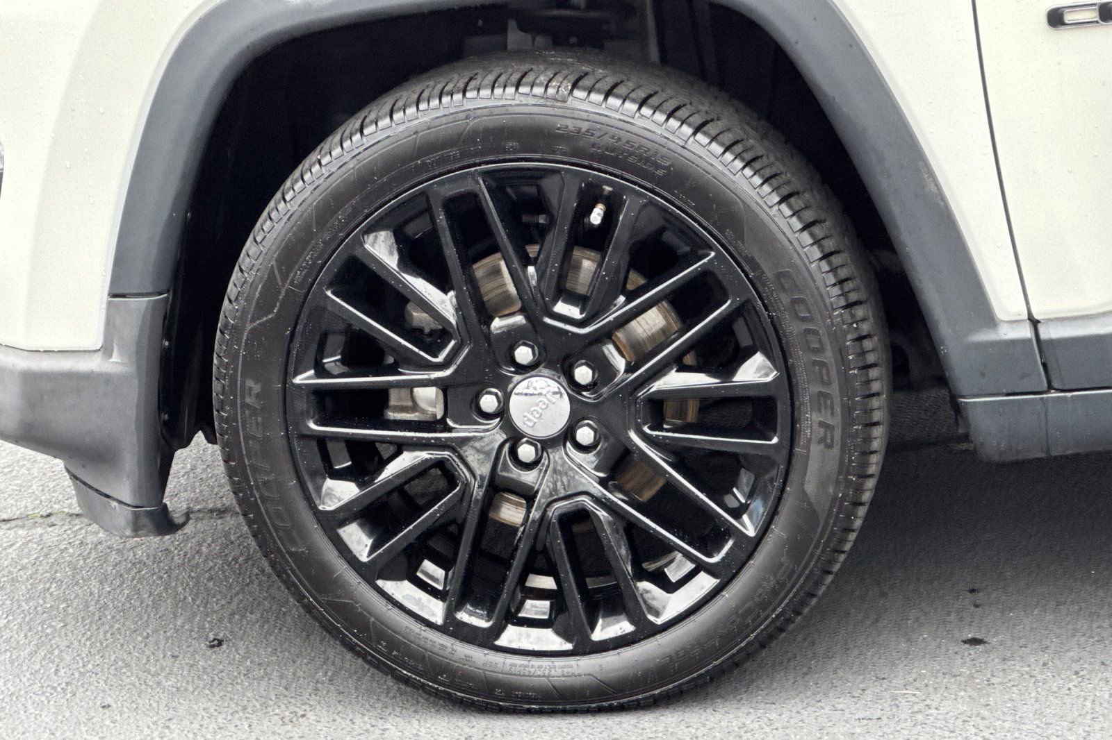 Used 2018 Jeep Compass Latitude w/ Popular Equipment Group image 31