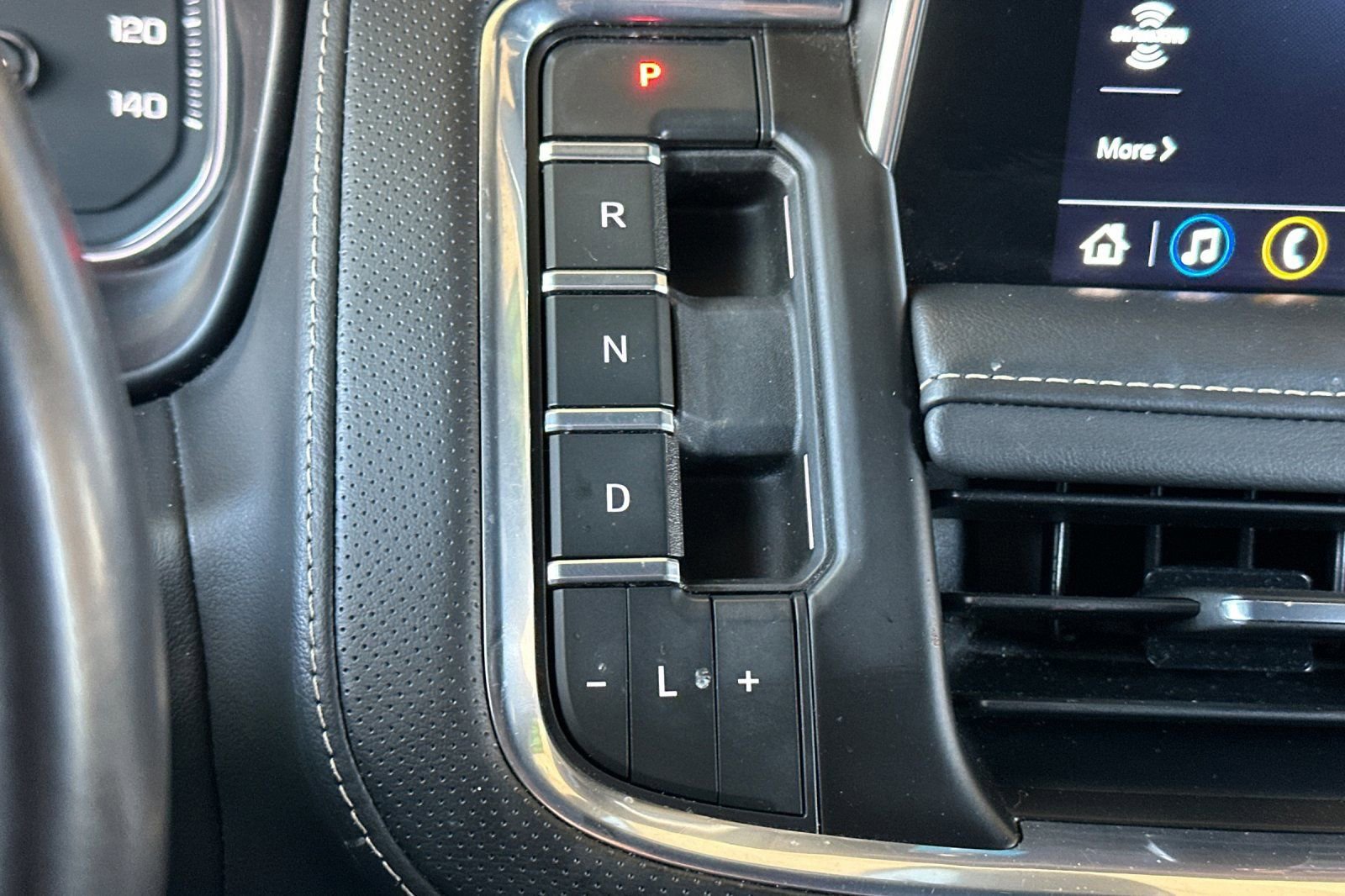 Used 2021 GMC Yukon SLT image 23