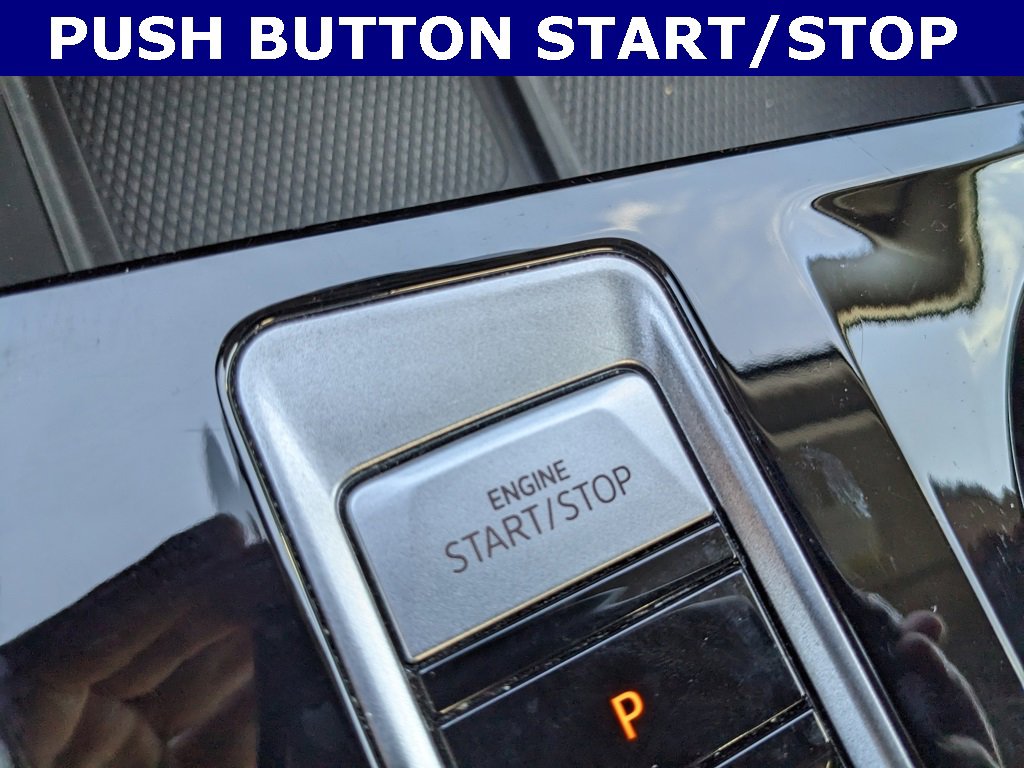 Used 2024 Volkswagen Atlas SE image 14