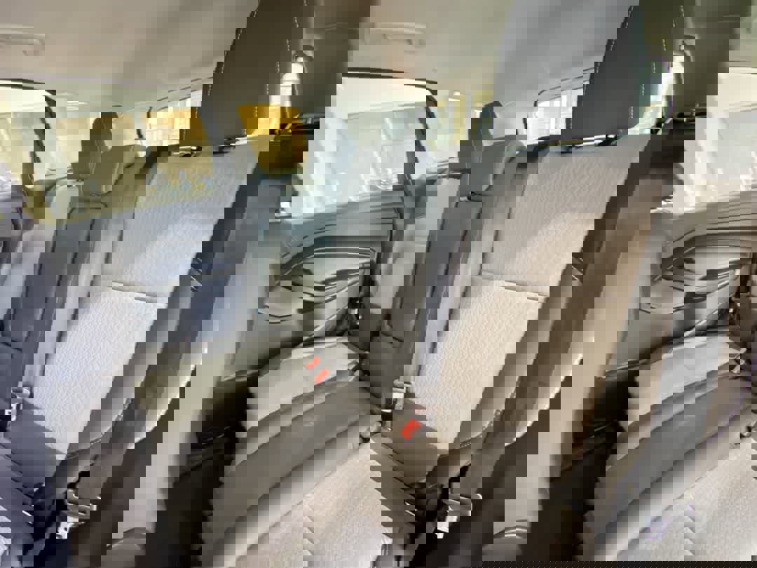 Used 2018 Ford Escape SE image 24