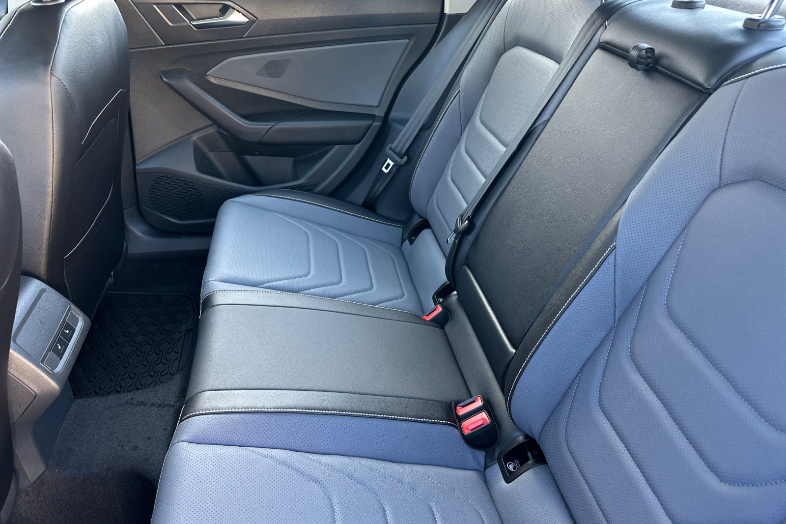 New 2026 Volkswagen Jetta SEL FWD image 10