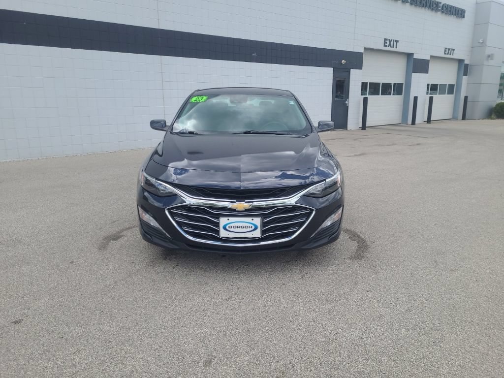 Used 2023 Chevrolet Malibu LT w/ Driver Confidence Package FWD image 10