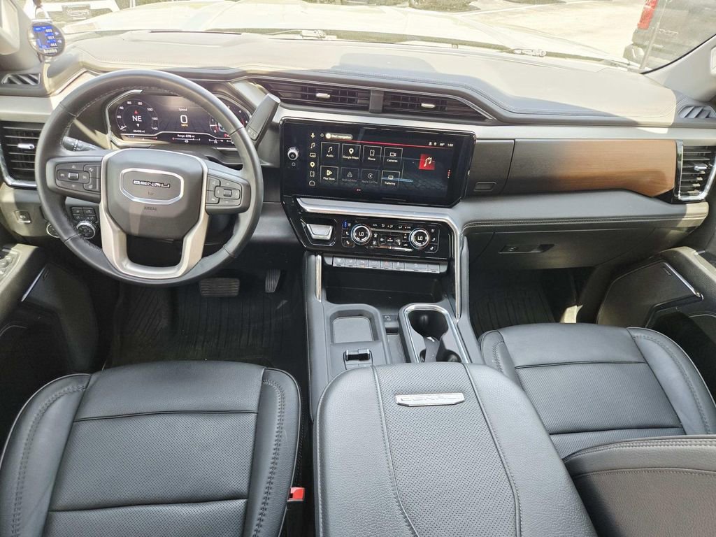 Used 2024 GMC Sierra 3500 Denali w/ Denali Reserve Package AWD/4WD image 10