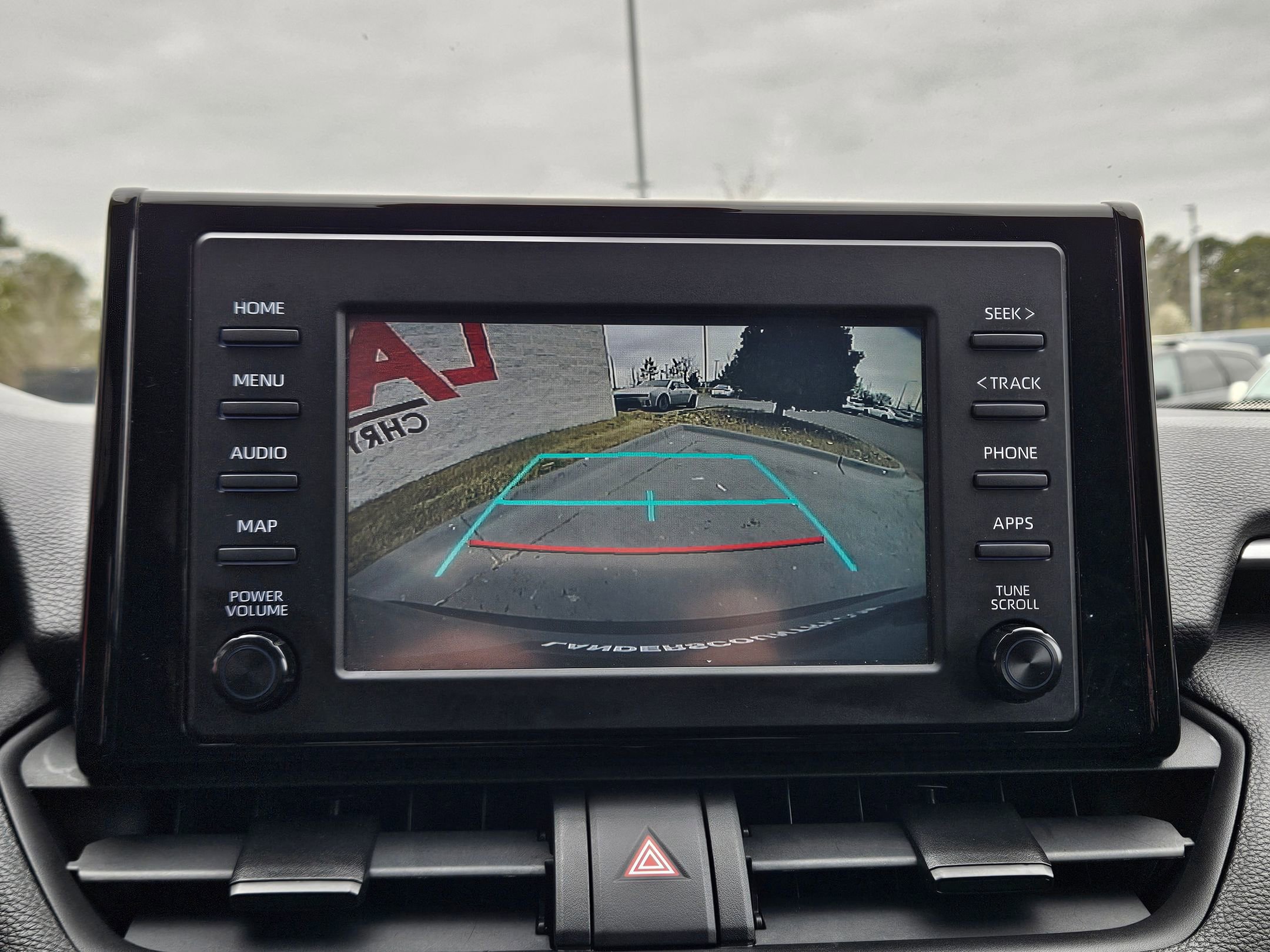 Used 2019 Toyota RAV4 LE w/ Carpet Mat Package image 32