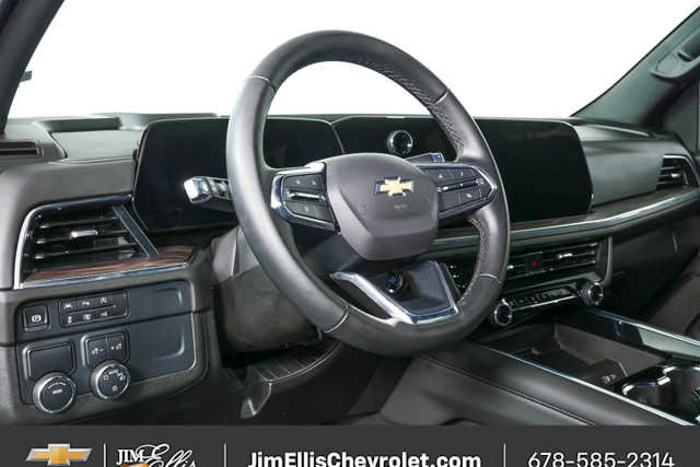 Used 2025 Chevrolet Tahoe LT image 4