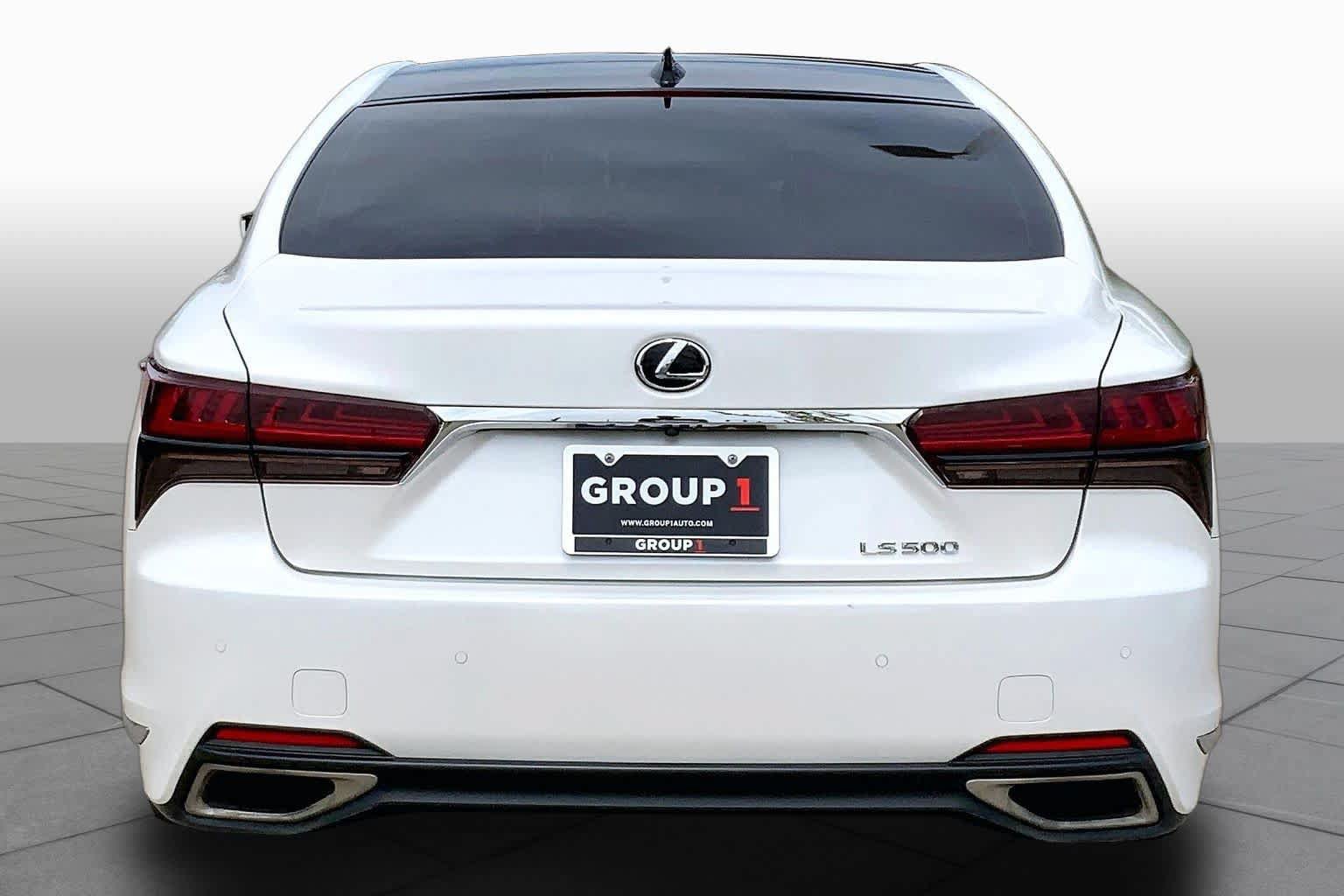 Used 2022 Lexus LS 500 w/ Interior Upgrade Package RWD image 4
