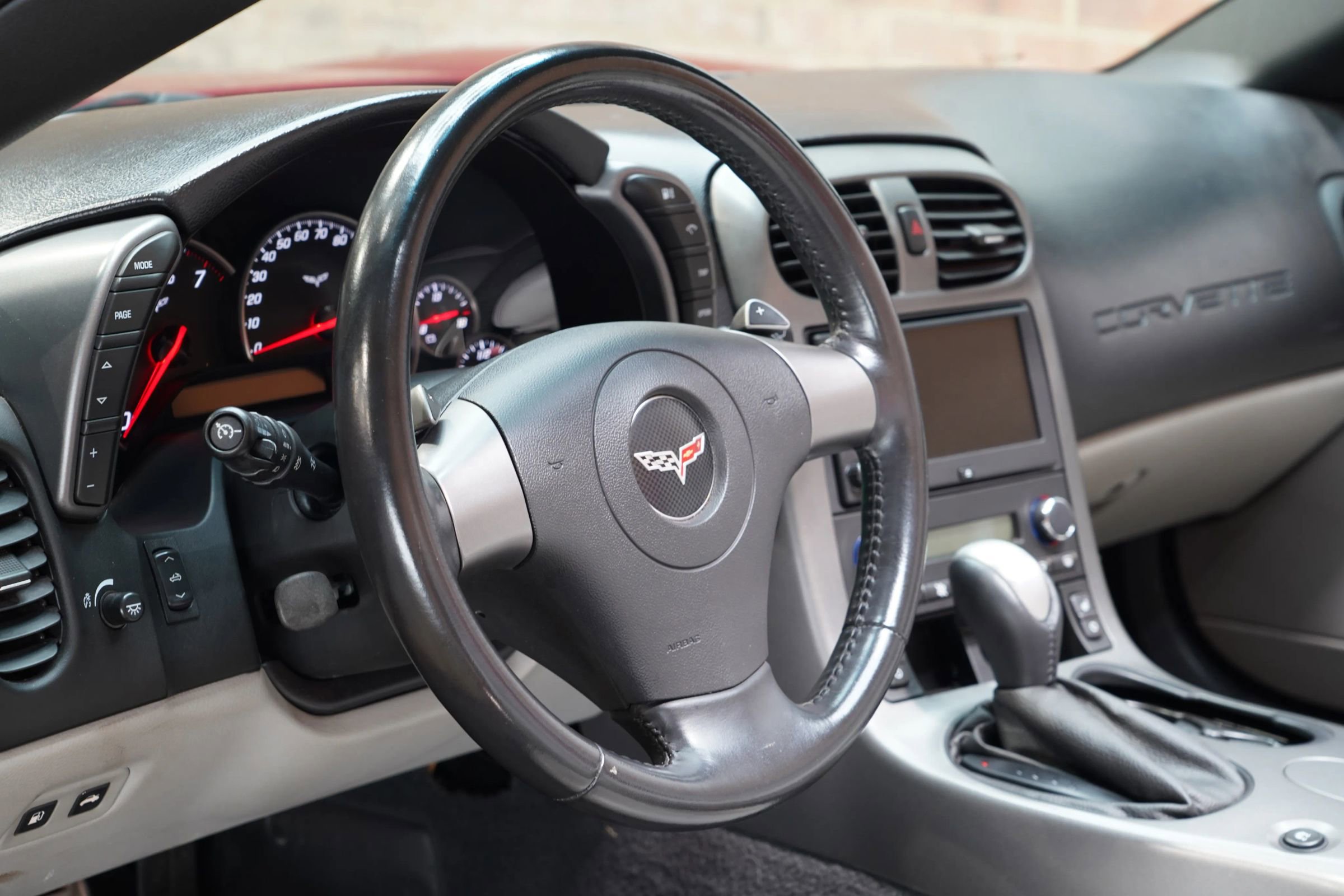 Used 2006 Chevrolet Corvette Coupe w/ Preferred Equipment Group RWD image 44