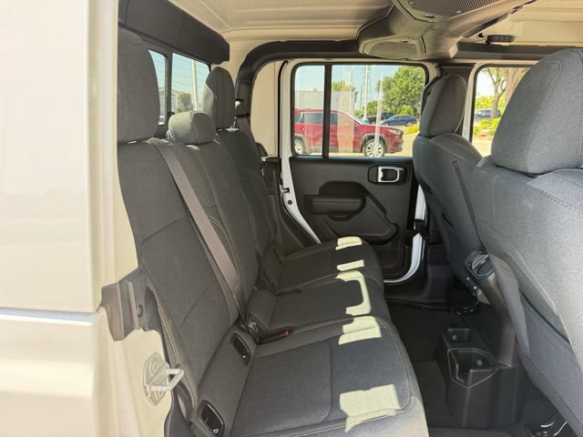 Used 2025 Jeep Gladiator Sport AWD/4WD image 31