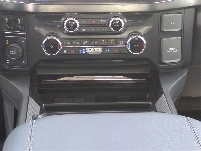 New 2026 Ford F350 Lariat image 19