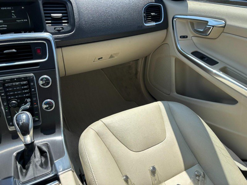 Used 2015 Volvo S60 T5 Premier w/ Convenience Package FWD image 14