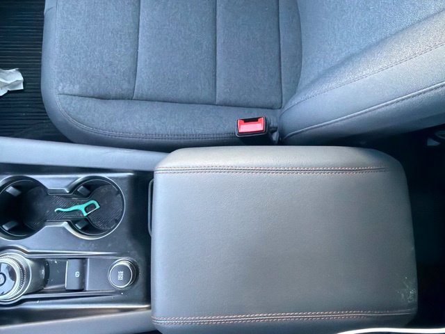 Used 2025 Ford Explorer Active AWD/4WD image 28