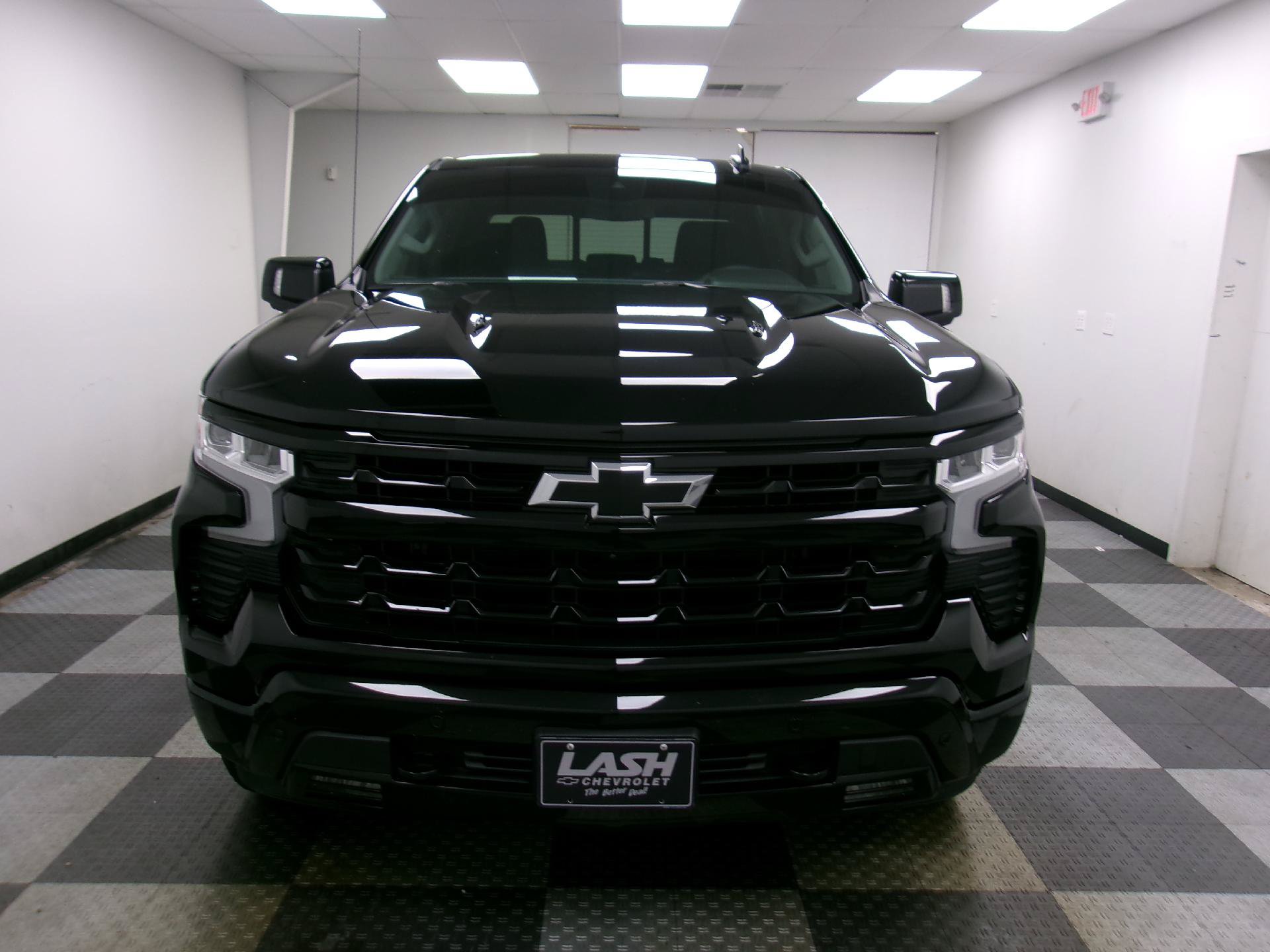 Used 2024 Chevrolet Silverado 1500 RST w/ Convenience Package II AWD/4WD image 17