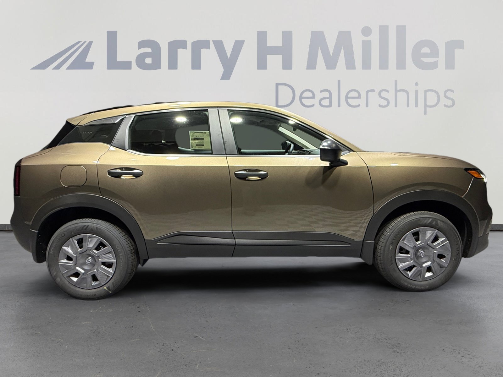 New 2026 Nissan Kicks S image 6