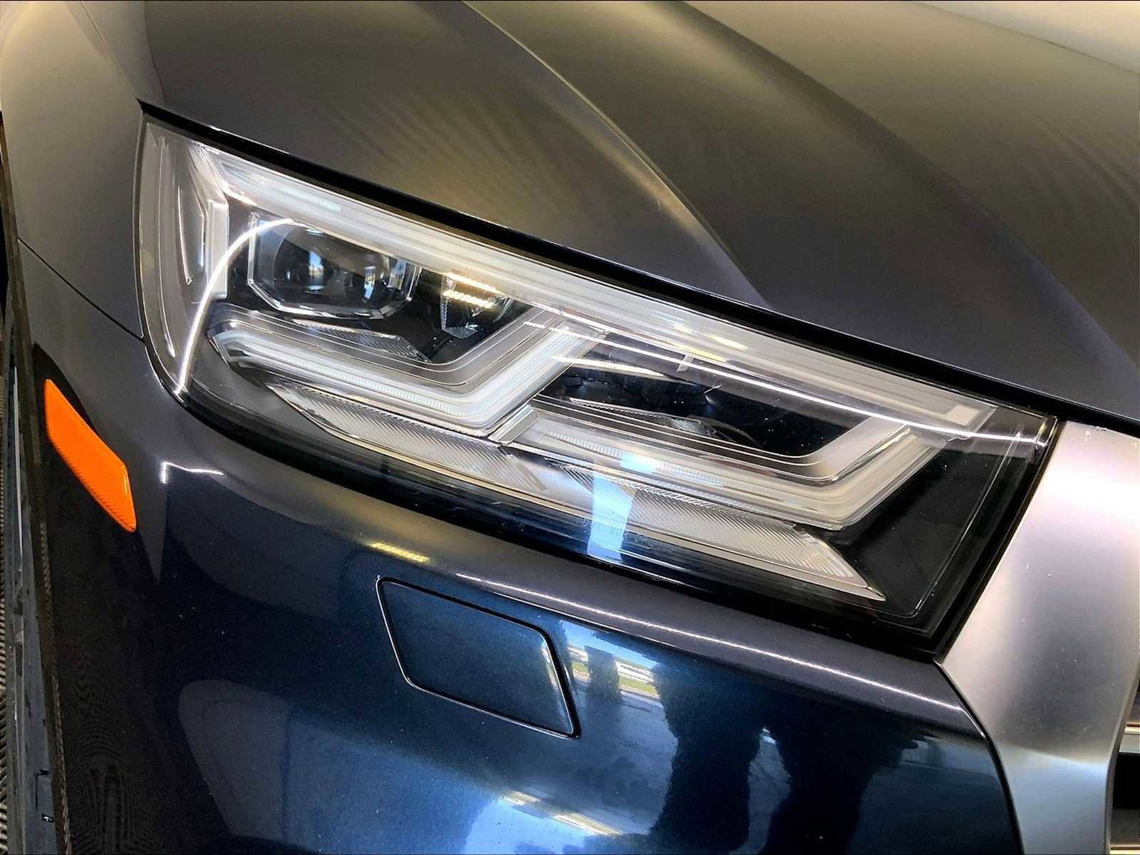 Used 2019 Audi SQ5 Premium Plus w/ Premium Plus Package AWD/4WD image 12