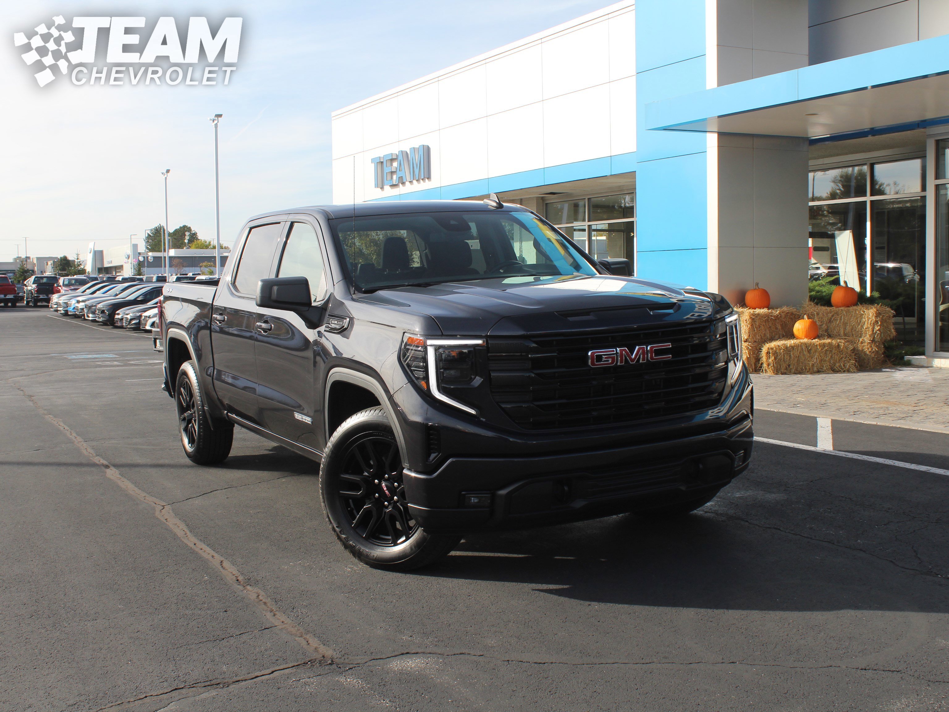 Certified 2023 GMC Sierra 1500 Elevation image 2