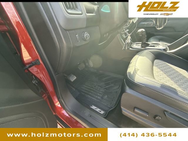 Certified 2015 Chevrolet Colorado Z71 image 32