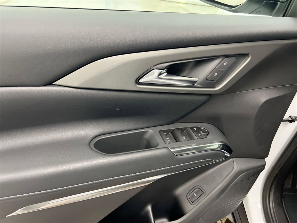 New 2026 Chevrolet Traverse LT w/ Driver Confidence Package image 21