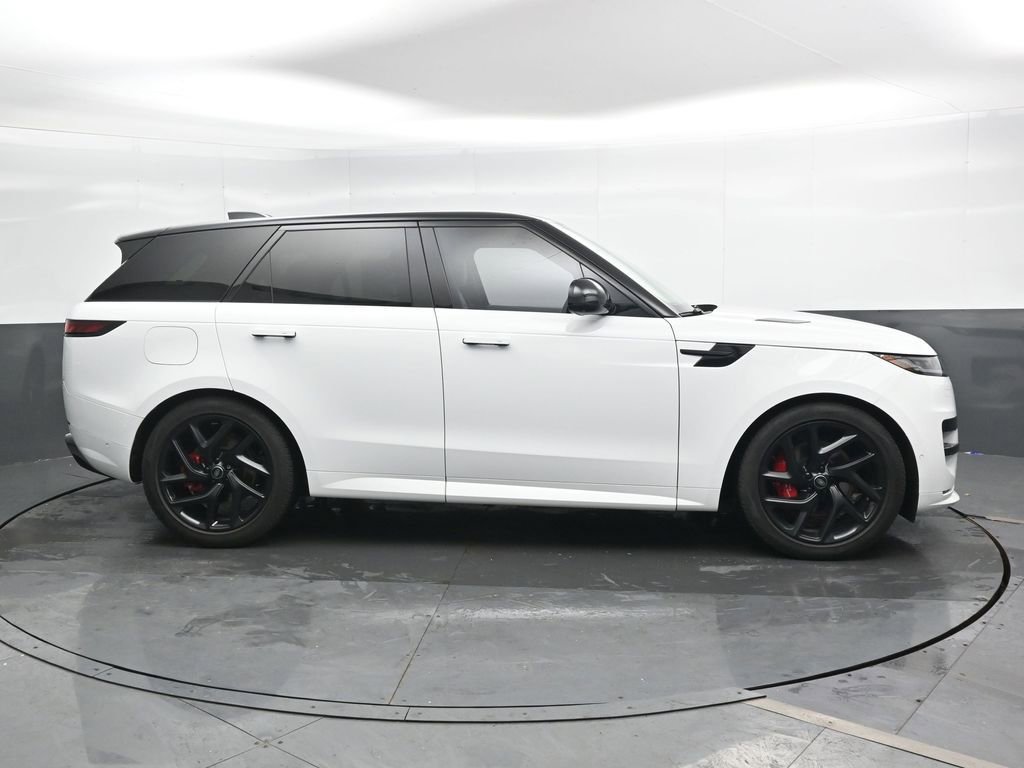 Used 2024 Land Rover Range Rover Sport Dynamic SE image 5