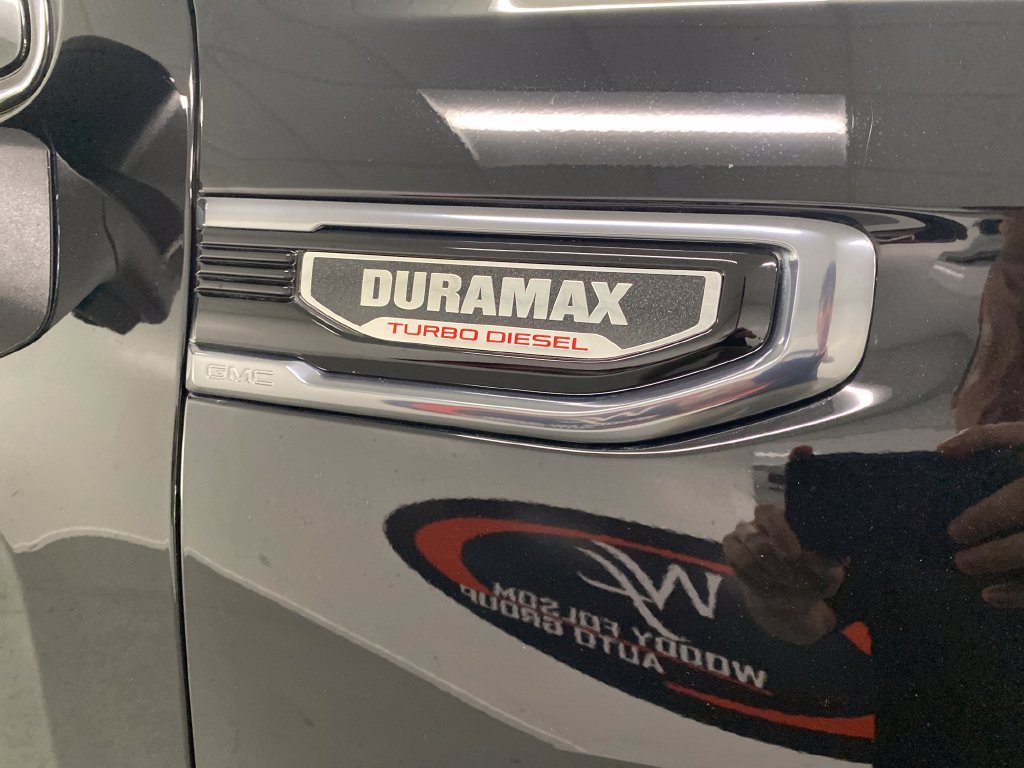 Used 2025 GMC Sierra 1500 AT4 w/ AT4 Premium Package AWD/4WD image 6