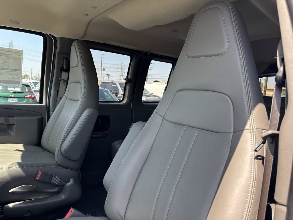 New 2026 Chevrolet Express 2500 LS RWD image 18