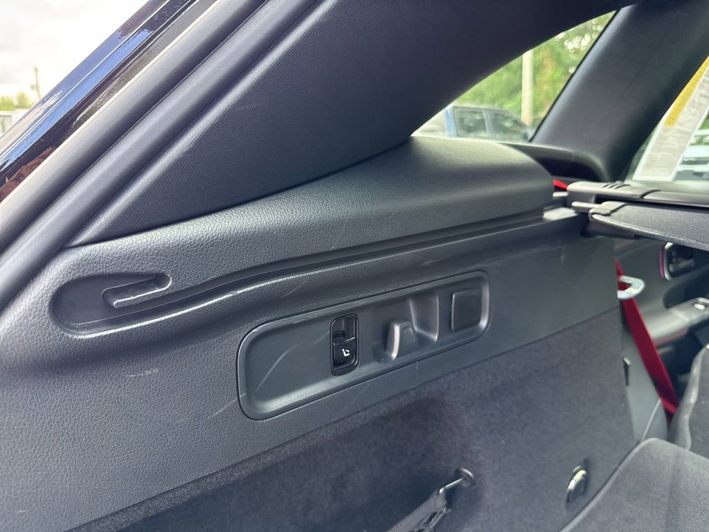 Used 2025 Mercedes-Benz GLC 43 AMG 4MATIC image 30