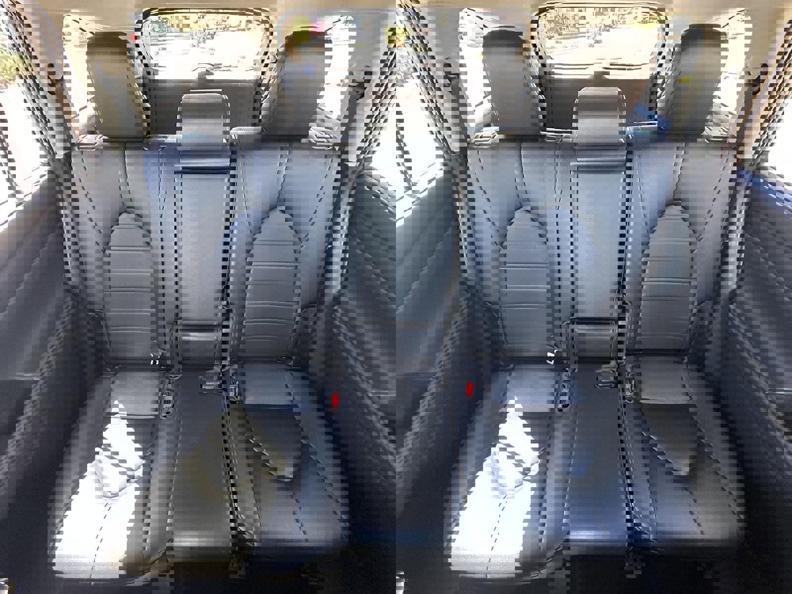 Used 2023 Toyota Highlander XLE image 22