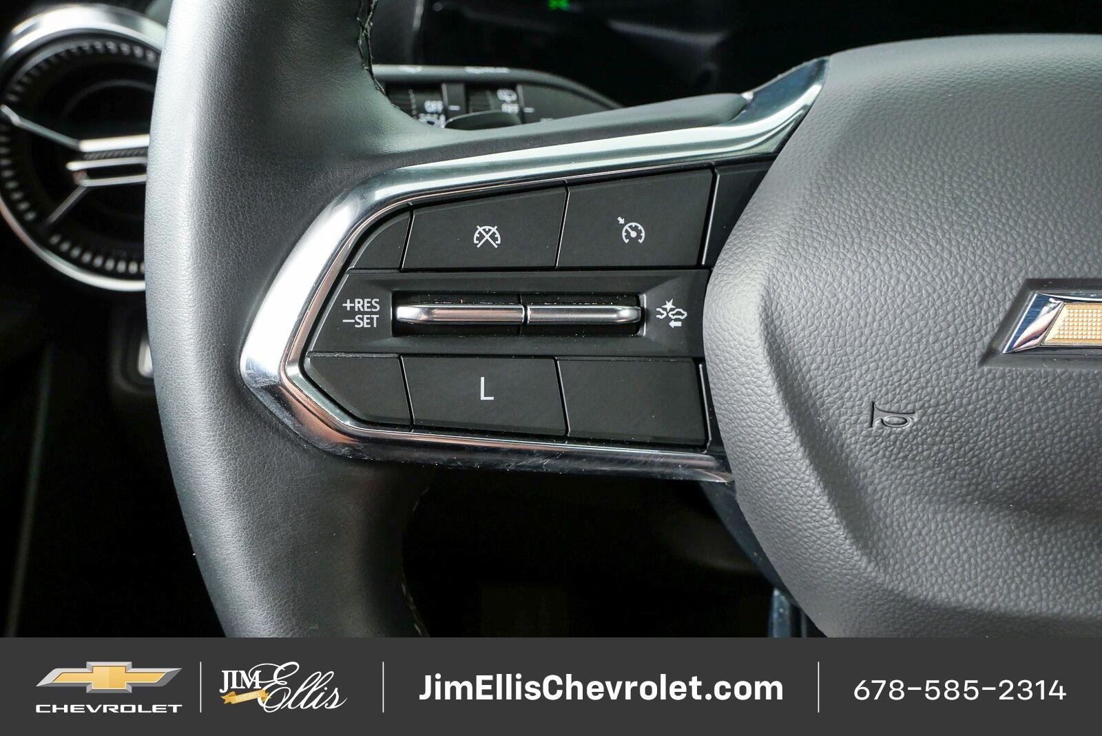 Used 2025 Chevrolet Equinox LT w/ Convenience Package II FWD image 11