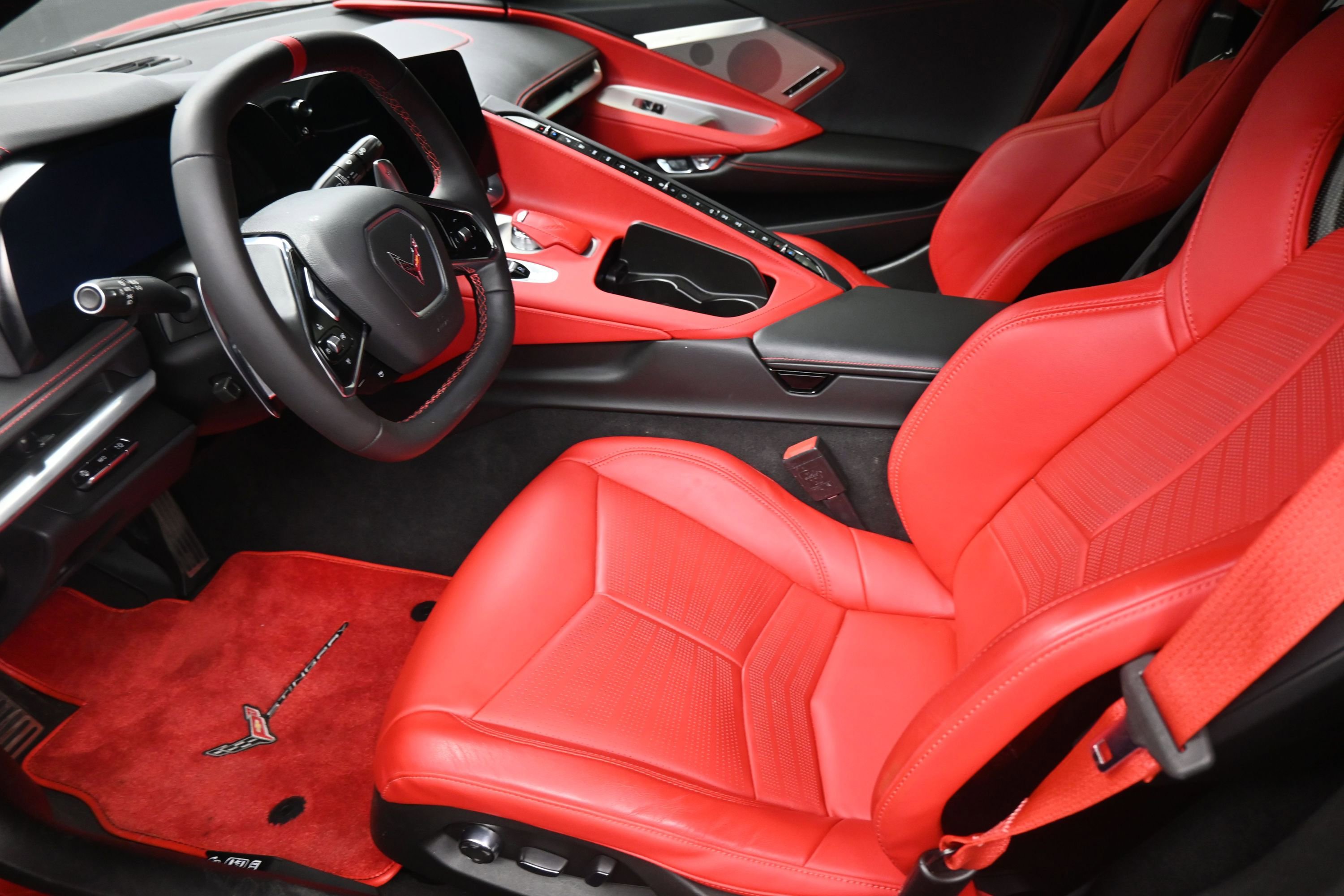 Used 2022 Chevrolet Corvette Stingray Preferred Cpe w/ Z51 Performance Package RWD image 13